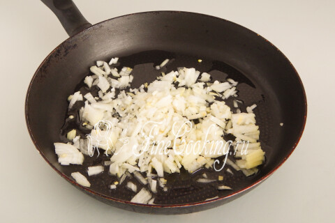 Блинчики с языком и яйцами. Шаг 15