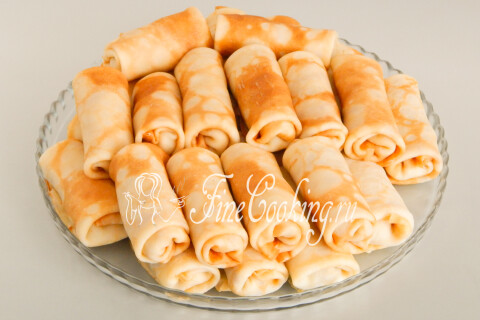 Блинчики с языком и яйцами. Шаг 27