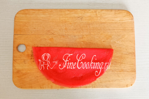 Блинный торт Роза со сливочным кремом. Шаг 15