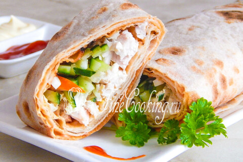 Готовое блюдо: Домашняя шаурма с курицей