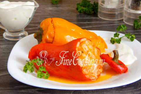 Готовое блюдо: Фаршированный перец с мясом и рисом