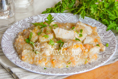 Готовое блюдо: Ячневая каша с курицей в мультиварке