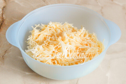 Кабачковые оладьи с сыром. Шаг 2
