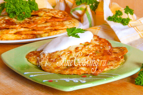 Готовое блюдо: Кабачковые оладьи с сыром