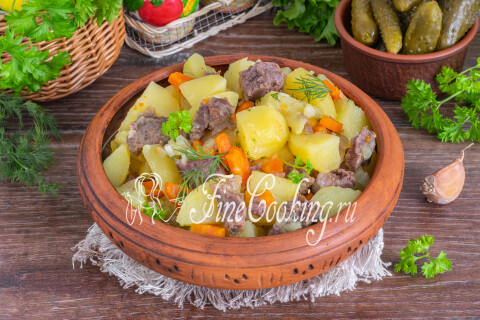 Готовое блюдо: Картошка с тушенкой в мультиварке