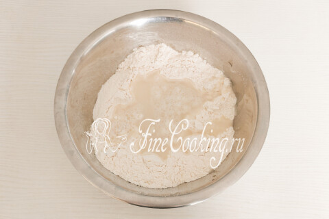 Слоеные лепешки с зеленым луком на сковороде (постные). Шаг 4