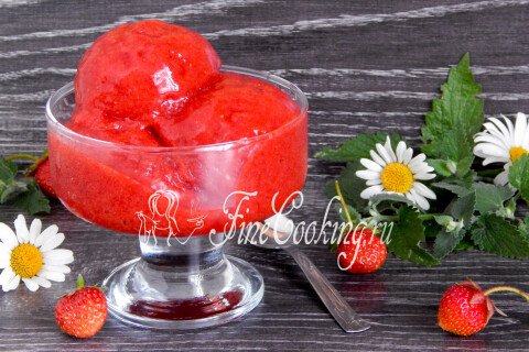 Готовое блюдо: Клубничное сорбе (мороженое)