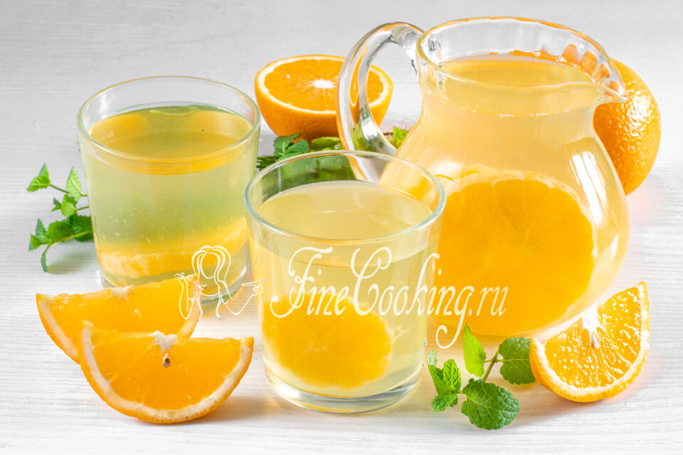 Компот из апельсинов в кастрюле — готовое блюдо