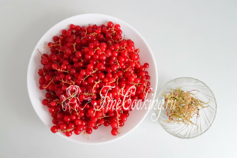 Компот из красной смородины на зиму. Шаг 2