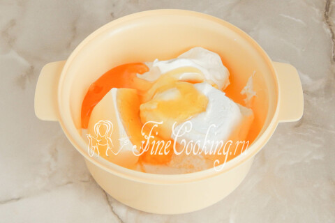 Медовая пасха со сливочным сыром и миндалем. Шаг 3
