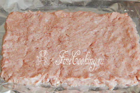 Мясной рулет с макаронами. Шаг 8