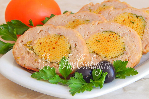 Готовое блюдо: Мясной рулет с макаронами