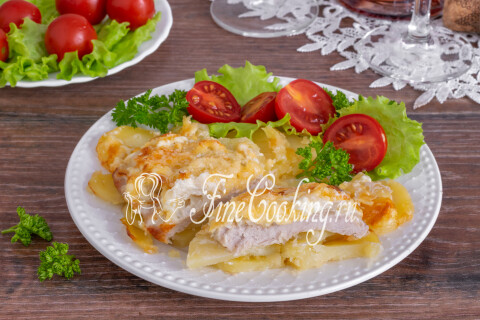 Готовое блюдо:  Мясо по-французски из свинины с картофелем и сыром
