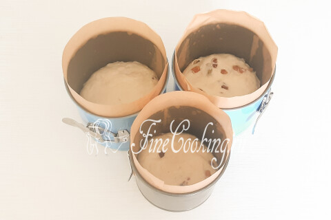 Пасхальный кулич со сгущенкой и изюмом. Шаг 17