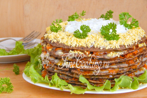 Готовое блюдо: Печеночный торт из куриной печени
