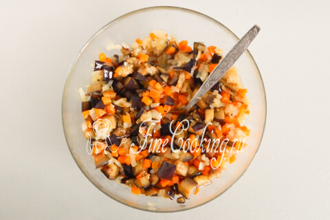 Перец, фаршированный овощами, на зиму. Шаг 7
