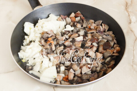 Пирог с курицей и грибами. Шаг 8