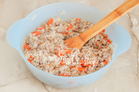 Пирожки с мясом в духовке. Шаг 8