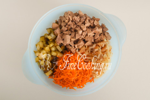 Салат из печени и корейской моркови. Шаг 8