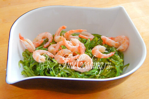 Салат с чукой и креветками. Шаг 5