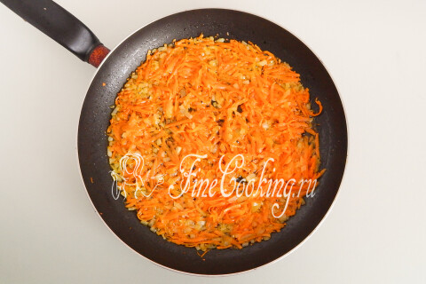 Салат с курицей, грибами и кукурузой. Шаг 5