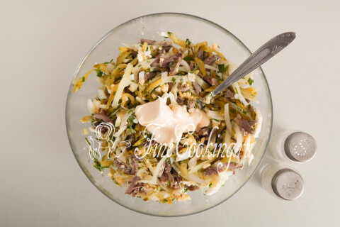 Салат с куриными сердечками. Шаг 13