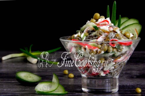 Готовое блюдо: Салат с морской капустой и горошком