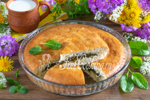 Сладкий пирог со щавелем — нежная домашняя выпечка с неожиданно вкусной кисло-сладкой начинкой