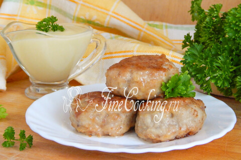 Готовое блюдо: Свиные биточки с яблоками