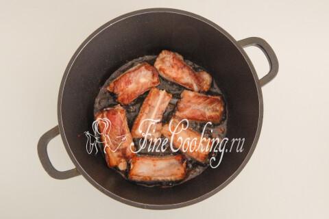 Свиные ребрышки с овощами. Шаг 3