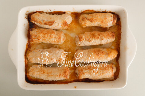 Свиные рулетики с грибами и сыром. Шаг 14