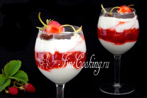 Готовое блюдо: Творожный десерт с клубникой