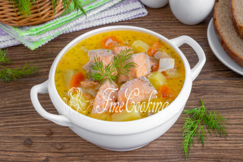 Готовое блюдо: Уха по-фински (Финский рыбный суп Лохикейтто)