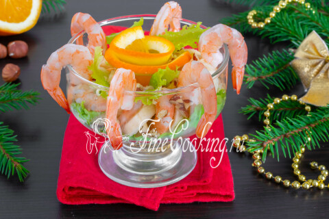 Готовое блюдо: Вкусный салат с креветками на Новый год