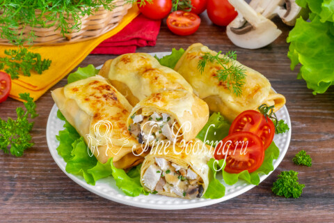 Ищете оригинальный и вкусный рецепт на Масленицу или эффектную закуску на праздничный стол? Яичные блинчики с начинкой из курицы и грибов — это простое в приготовлении, но изысканное блюдо, которое обязательно удивит гостей и украсит любое застолье