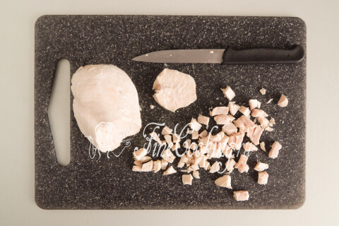 Яичные блинчики с курицей, грибами и сыром. Шаг 11