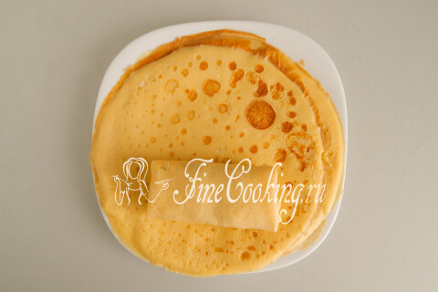 Яичные блинчики с курицей, грибами и сыром. Шаг 16