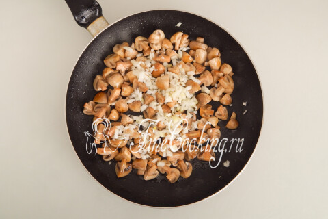 Жареная картошка с шампиньонами. Шаг 7